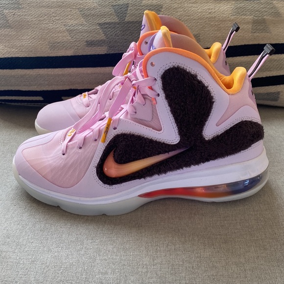 NIKE Lebron IX Regal pink multicolor NWT 9 - Picture 6 of 14